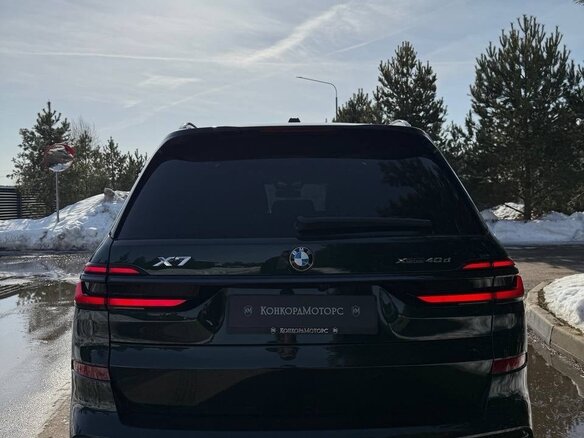 2025 BMW X7 40d I (G07) Рестайлинг, зелёный, 17500000 рублей - вид 10
