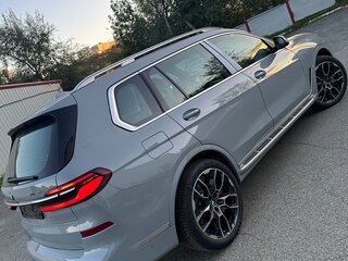 2025 BMW X7 40i I (G07) Рестайлинг, серый, 12056482 рублей, вид 5