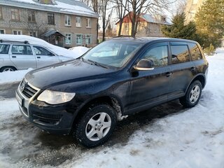 2007 Volkswagen Touareg I Рестайлинг, чёрный, 850000 рублей, вид 1
