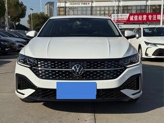 2024 Volkswagen Lavida III Рестайлинг, белый, 1450000 рублей, вид 2