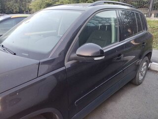 2011 Volkswagen Tiguan I, чёрный, 1399000 рублей, вид 5