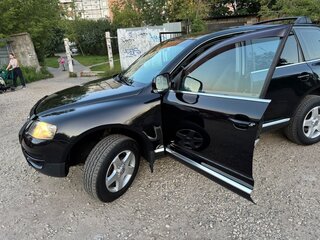 2006 Volkswagen Touareg I, чёрный, 850000 рублей, вид 1