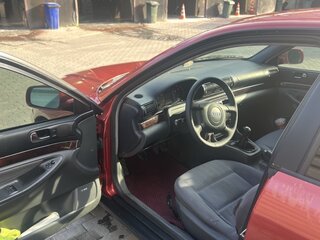 1998 Audi A4 I (B5), красный, 380000 рублей, вид 5