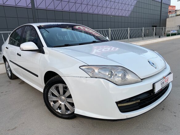 2008 Renault Laguna III, белый