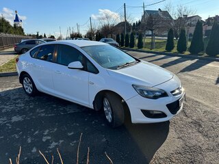 2014 Opel Astra J Рестайлинг, белый, 939000 рублей, вид 3