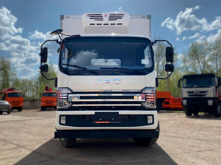 2025 JAC N120, белый, 8400000 рублей, вид 2