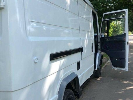 2001 Mercedes-Benz Vario, белый, 1250000 рублей, вид 2