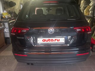 2020 Volkswagen Tiguan II, чёрный, 2390000 рублей, вид 3