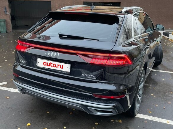 2018 Audi Q8 55 TFSI I (4M), чёрный, 6300000 рублей - вид 4