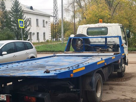2010 Isuzu Elf (N-series), белый, 2700000 рублей, вид 5