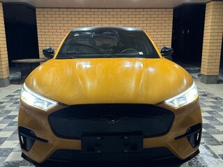 2023 Ford Mustang Mach-E 98 kWh I, жёлтый, 4500000 рублей, вид 1