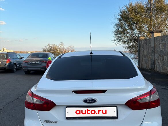 2011 Ford Focus III, белый, 515000 рублей - вид 2