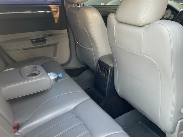 2004 Chrysler 300C I, бежевый - вид 13