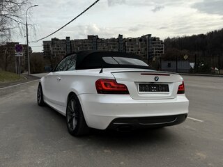 2011 BMW 1 серии 120i I (E82/E88) Рестайлинг 2, белый, 1680000 рублей, вид 4