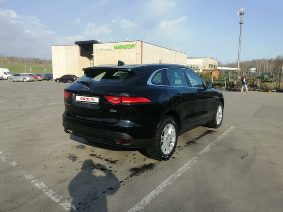 2018 Jaguar F-Pace I, чёрный - вид 2