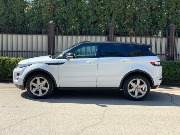 2012 Land Rover Range Rover Evoque 6-speed I, белый - вид 1