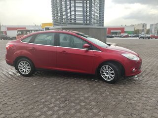 2013 Ford Focus III, красный, 900000 рублей, вид 4