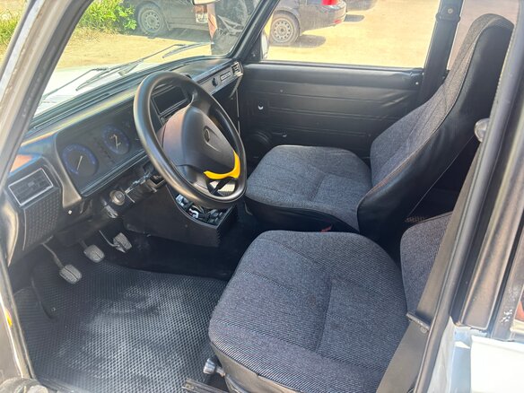 2002 Lada (ВАЗ) 2107, белый, 155000 рублей - вид 6