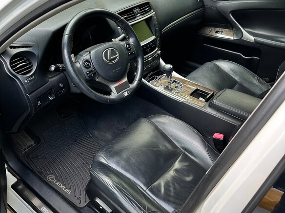 2010 Lexus IS 250 II Рестайлинг 2, белый, 1070000 рублей - вид 15