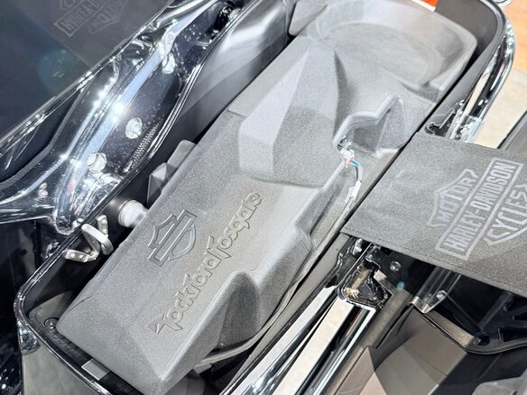 2023 Harley-Davidson Road Glide Limited, чёрный, 3599000 рублей - вид 38