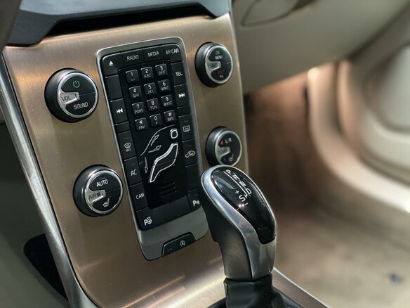 2014 Volvo V40 Cross Country I, белый - вид 13