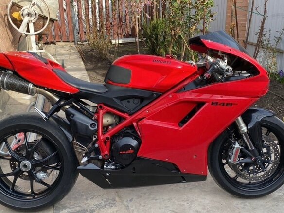 2011 Ducati 848, красный, 630000 рублей - вид 13