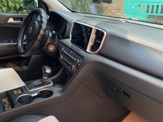 2017 Kia Sportage IV, белый, 2600000 рублей, вид 3