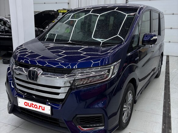 2018 Honda Stepwgn Spada V Рестайлинг, синий, 2700000 рублей