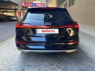 2019 Audi e-tron 50 I, чёрный, 2240000 рублей, вид 5