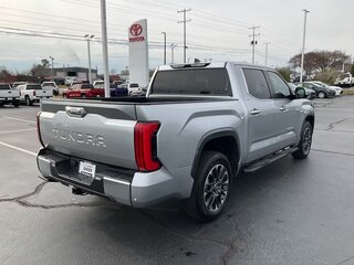 2025 Toyota Tundra CrewMax III, серебристый, 9084814 рублей, вид 4