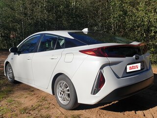 2020 Toyota Prius PHV ZVW52 Prime IV (XW50), белый, 2150000 рублей, вид 4