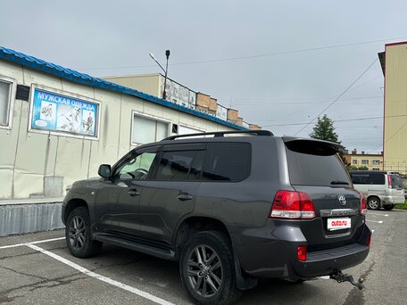 2010 Toyota Land Cruiser 200 Series, серый, 3000000 рублей, вид 4