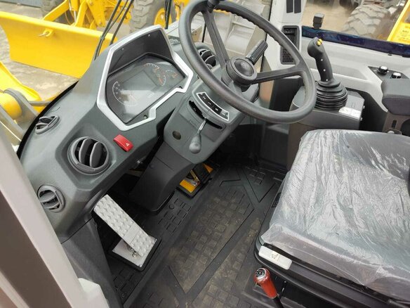 2025 LGCE L935H, жёлтый - вид 12