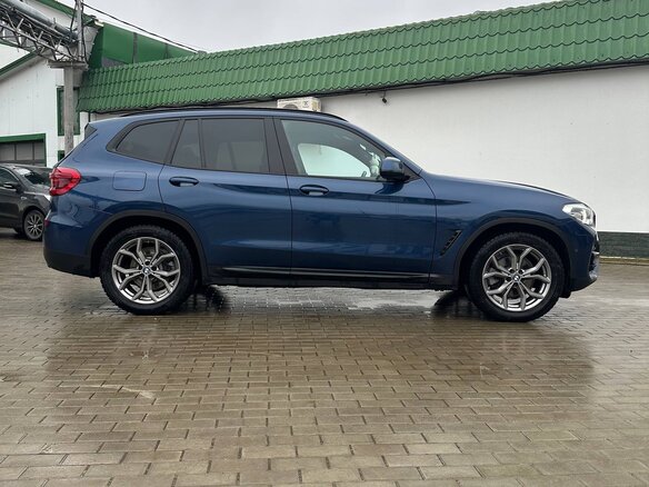 2018 BMW X3 20d xDrive III (G01), синий, 3800000 рублей - вид 1