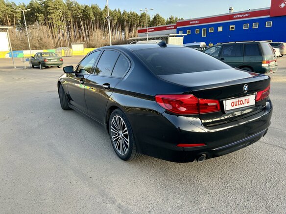 2017 BMW 5 серии 520d VII (G30/G31/G38), чёрный, 3200000 рублей - вид 4