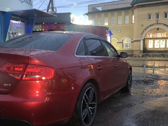 2009 Audi A4 IV (B8), красный, 1300000 рублей - вид 7