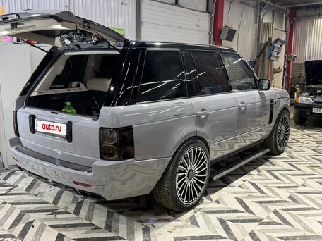 2009 Land Rover Range Rover III Рестайлинг 2, серый, 2100000 рублей, вид 1