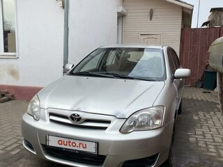 2004 Toyota Corolla IX (E120, E130), серебристый, 370000 рублей, вид 1