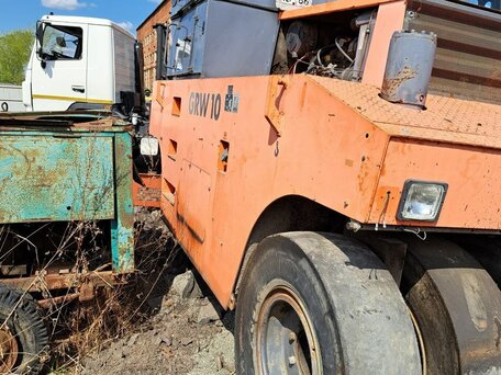 2001 Hamm GRW Series (10-24), красный, 2200000 рублей, вид 3