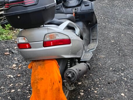2004 Suzuki Burgman (SkyWave) 650, серебристый, 300000 рублей, вид 4