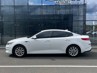 2017 Kia Optima IV, белый, 1900000 рублей, вид 3