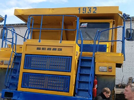 2011 БЕЛАЗ 7555, жёлтый, 9200000 рублей, вид 4