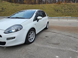 2012 Fiat Punto III Punto, белый, 600000 рублей, вид 1