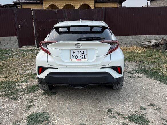 2018 Toyota C-HR I, белый, 1780000 рублей - вид 4