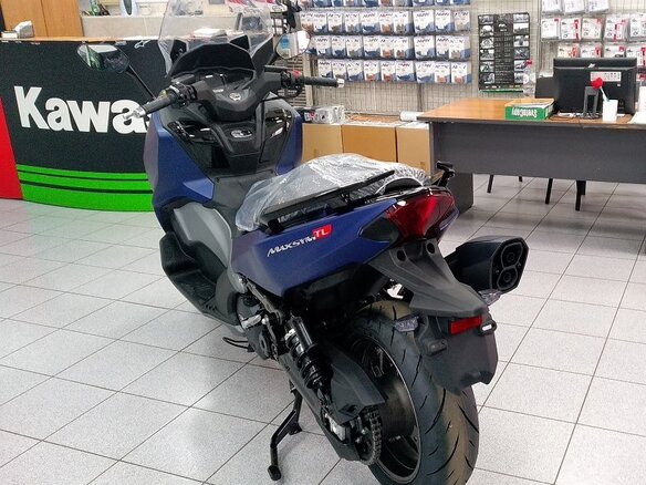2025 Sym Maxsym TL 500, синий, 825990 рублей - вид 3