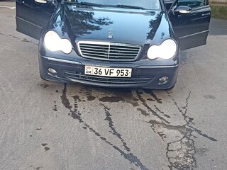 2004 Mercedes-Benz C-Класс 220 II (W203) Рестайлинг, синий, 300000 рублей, вид 1
