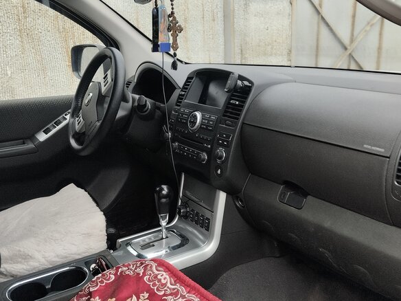 2012 Nissan Pathfinder III Рестайлинг, чёрный, 1570000 рублей - вид 1