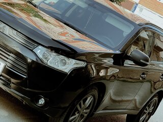 2012 Mitsubishi Outlander III, чёрный, 1300000 рублей, вид 3