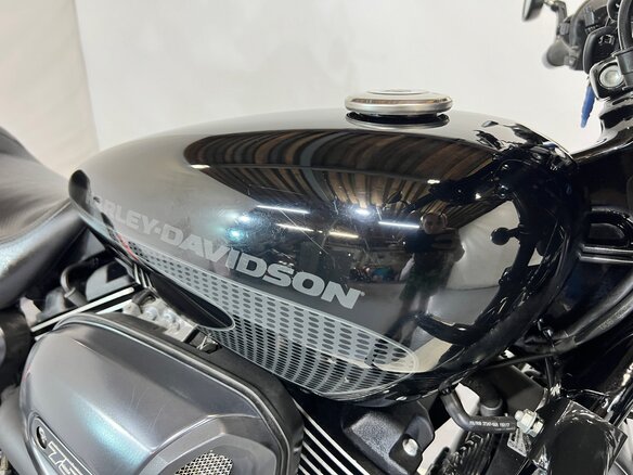 2017 Harley-Davidson Street Rod, чёрный, 460000 рублей - вид 12
