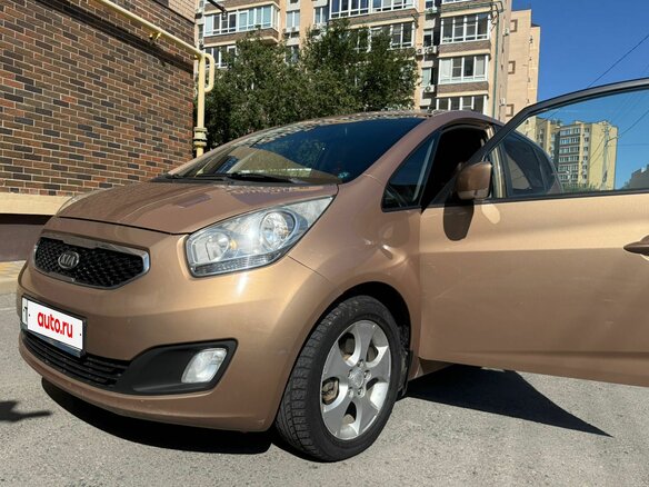 2012 Kia Venga I, коричневый, 990000 рублей - вид 2